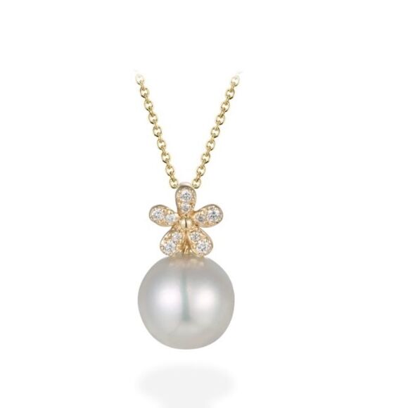pearl pendant